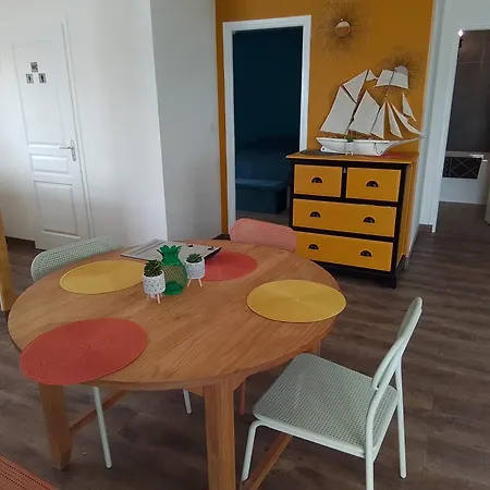 Le Gite Du Detroit * Coulogne